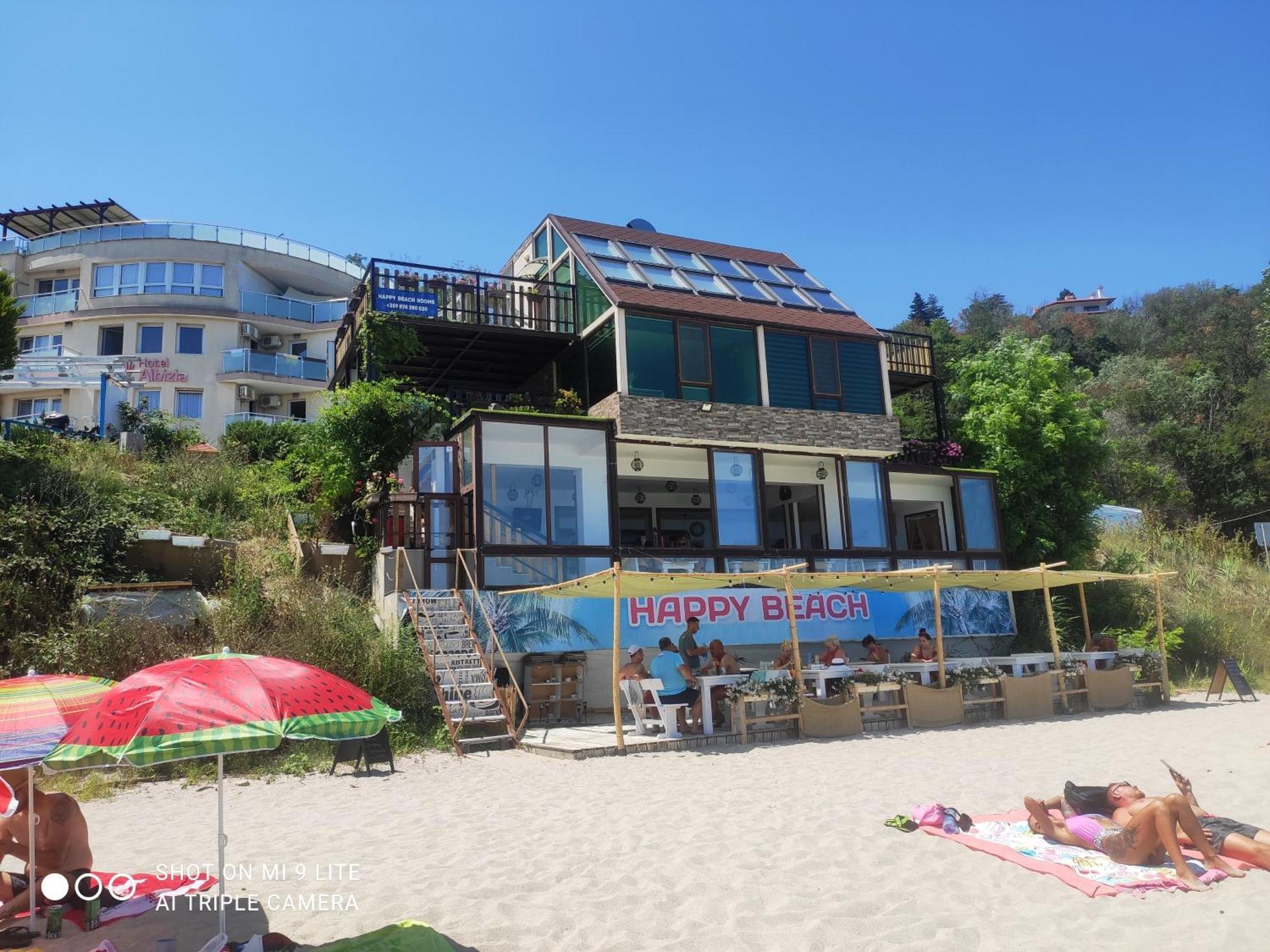 Hemingway Rooms In Happy Beach ヴァルナ エクステリア 写真